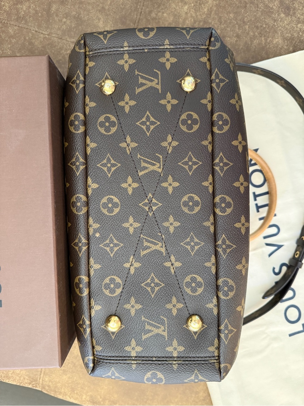 Authentic Louis Vuitton Monogram Pallas Shoulder Bag with strap - Picture 16 of 16